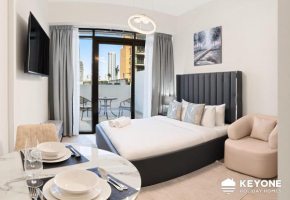 Riviera Radiant Studio Suite 3